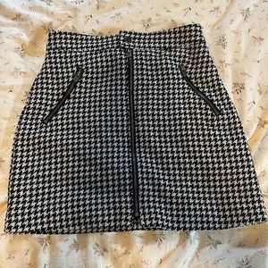 Hollister Houndstooth Skirt